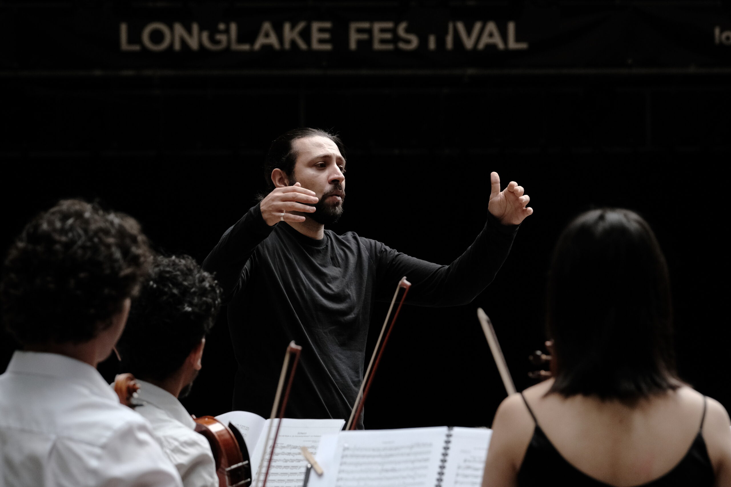 Francesco Bossagli dirige l'Orchestra CSI per il LongLake Festival (2021)